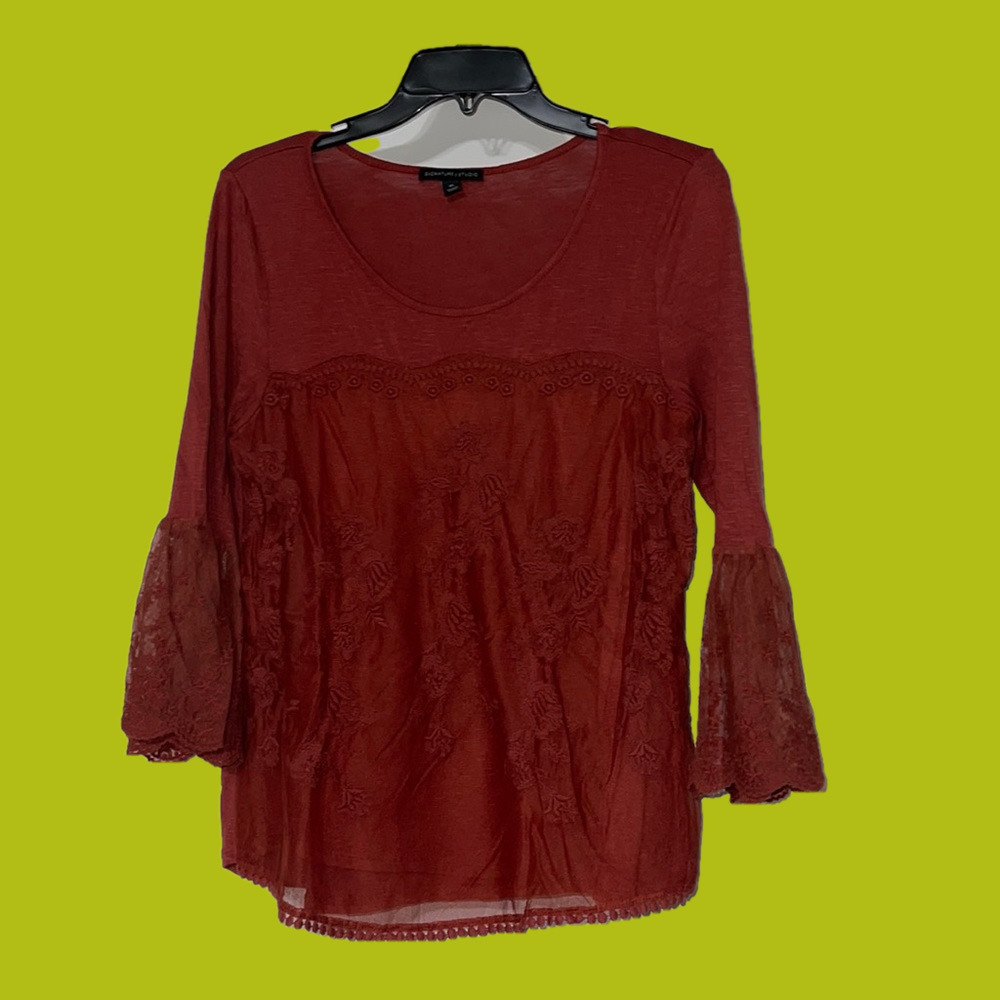 Beautiful Signature Studio bell sleeve top XL